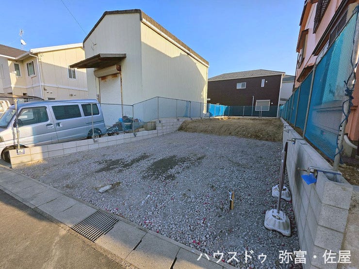 敷地約44.1坪!並列駐車2台可能です♪