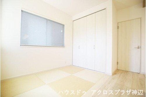 【タタミコーナー】リビング15帖以上の広さ+3帖の畳スペースを併設!家族が集まるゆったりとした空間♪