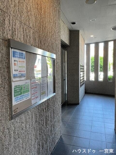 緊急時の連絡や重要なお知らせ、設備のメンテナンス情報、イベントの案内や近隣情報などの重要な情報を共有できます。