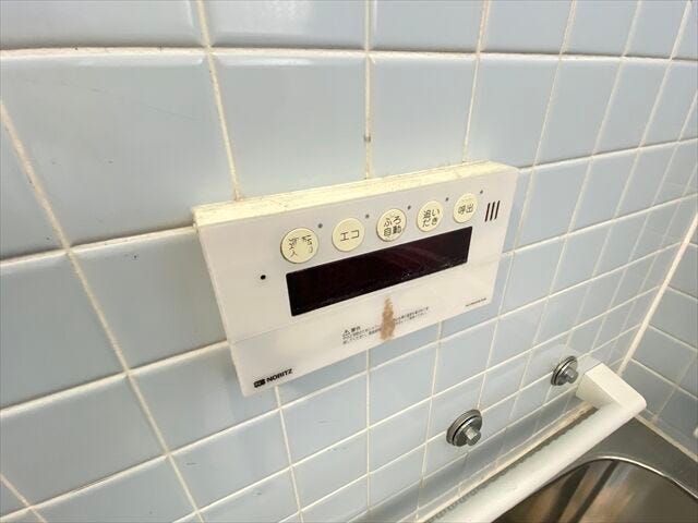 スイッチ一つでお湯張りが可能です。