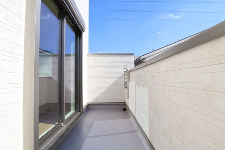 バルコニー 同仕様
南向きバルコニー♪
日当たり良好です♪