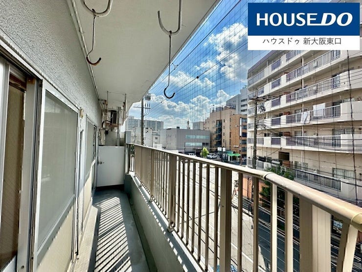 バルコニーは南向き!
交通量も少なく騒音もございません!