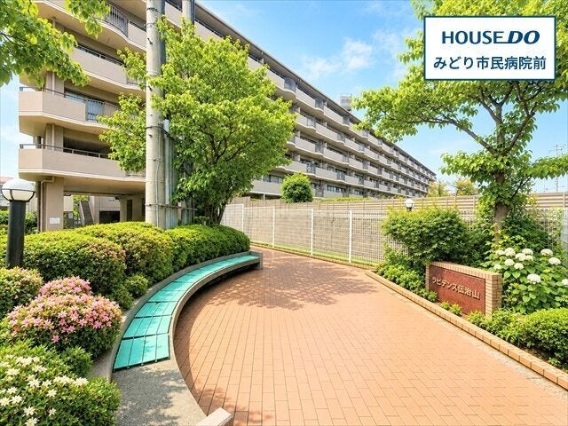 【外観】
【ラビデンス伝治山】
名古屋市桜通線/野並駅まで徒歩13分◎
・ウオダイプラスまで徒歩14分(約1050m)
・サンドラッグ 鹿山店まで徒歩12分(約960m)