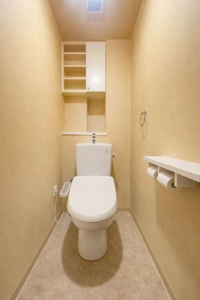 温水洗浄機付き便座で快適にお使いいただけます
※AIによる家具消し修正済み