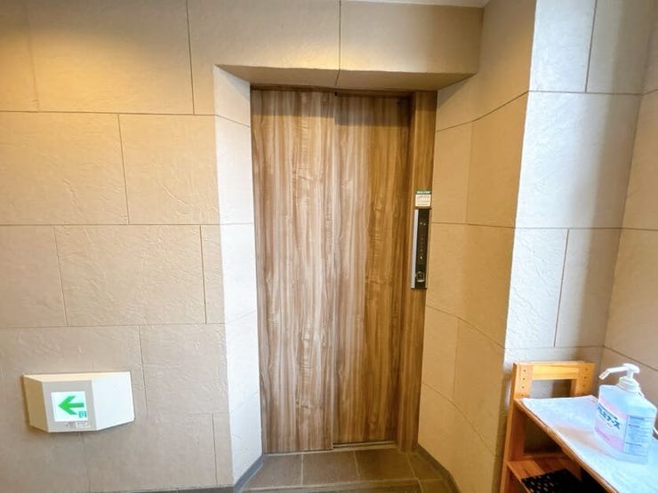 エレベーター付のマンションです。