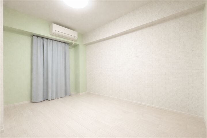 ラックや棚などを設置して、
片付ける作業が自然な生活の中に溶け込む習慣になれば嬉しいですね。