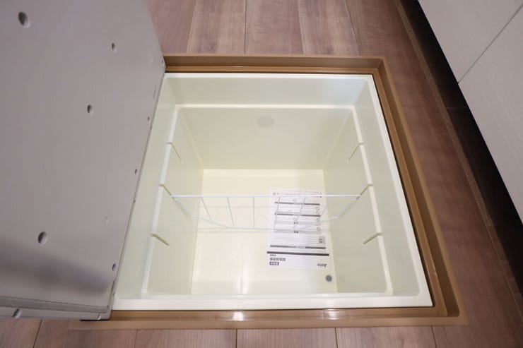 ○床下収納○ 同仕様
あまり使わないものの収納に是非!
キッチンがスッキリ片付きます♪