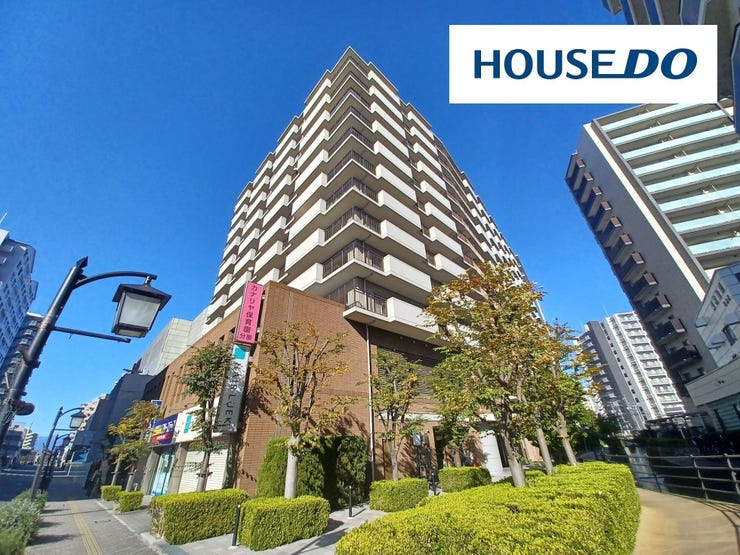 【外観】
JR守山駅まで徒歩4分!周辺には複合型施設、フレンドタウン守山をはじめ、コンビニや24Hスーパー、飲食店など、生活に便利な立地です♪