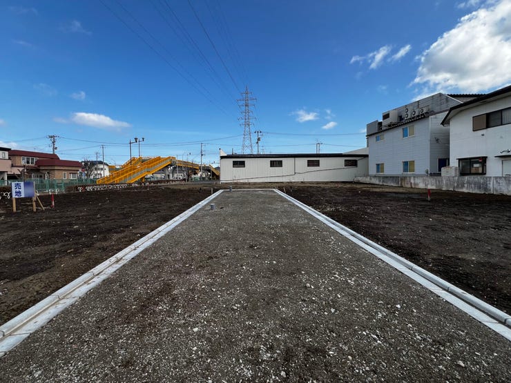 現地(2026年3月)撮影
◎建築条件付き◎
詳細は、ハウスドゥ 八戸下長までお気軽にお問い合わせくださいませ♪