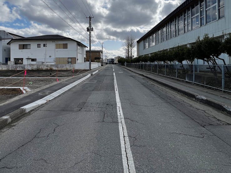 現地(2026年3月)撮影
◎建築条件付き◎
詳細は、ハウスドゥ 八戸下長までお気軽にお問い合わせくださいませ♪