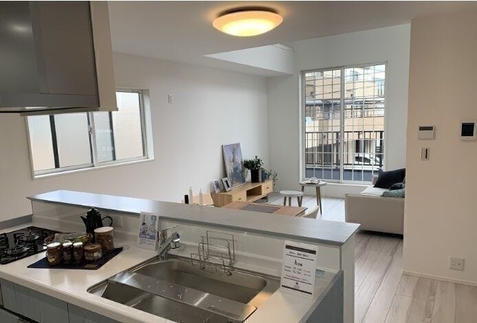 施工例 リビングを見渡せる対面キッチン♪