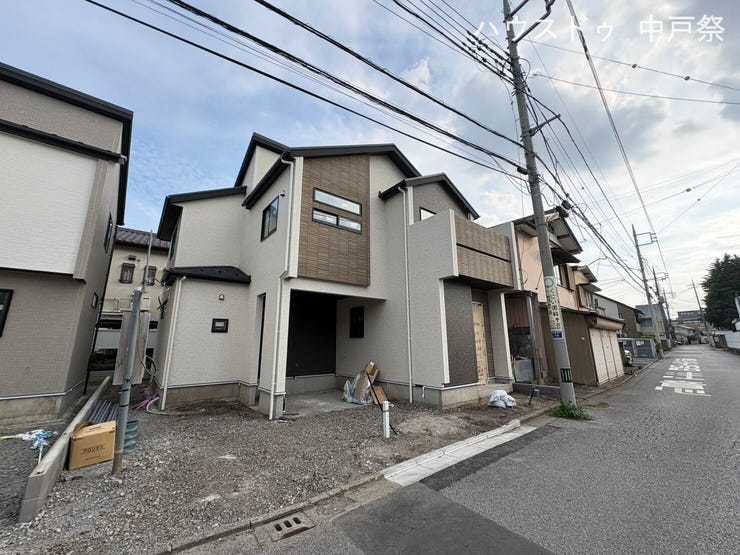 【外観】
本日内覧できます♪
現地集合対応いたします
お問い合わせお待ちしております