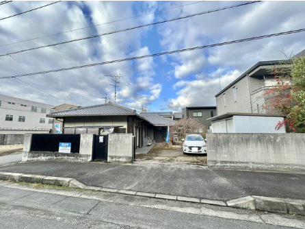 別アングルからの外観写真