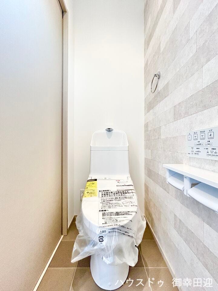 ■一人になれる安らぎの場所■清潔さと静けさを両立した空間。心落ち着くひとときを過ごせる、プライベートなレストルームです。