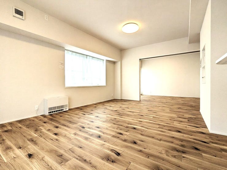 【リビングダイニング】
リビングダイニンにお好みの家具を設置して家族団らんを楽しんでください(^^♪