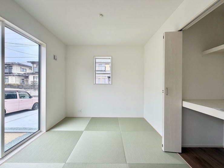 すぐ横になれる和室は、みんながほっと一息つける空間♪