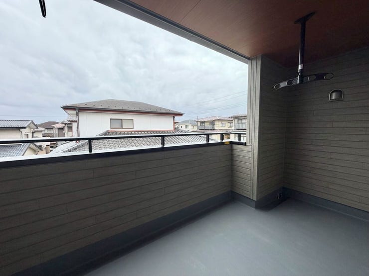 南東向きLDK、日当たりにこだわった家です♪