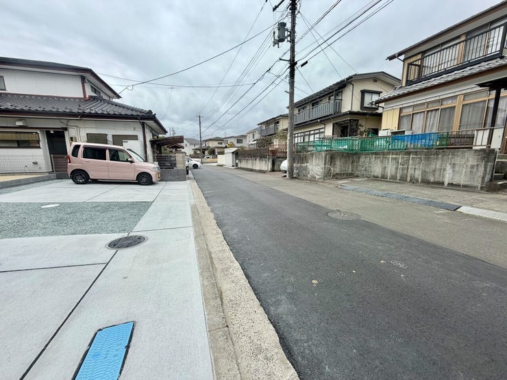 前面道路は6.2mになります。