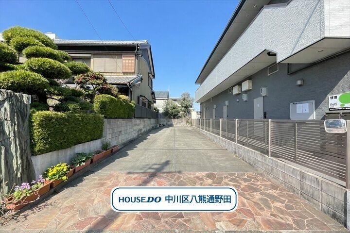 【外観】
【万町エリア】建築条件なしの売土地になります。
名古屋臨海高速鉄道/小本駅まで徒歩6分
・名古屋市立常磐小学校まで徒歩8分(約590m)
・名古屋市立長良中学校まで徒歩23分(約1820m)