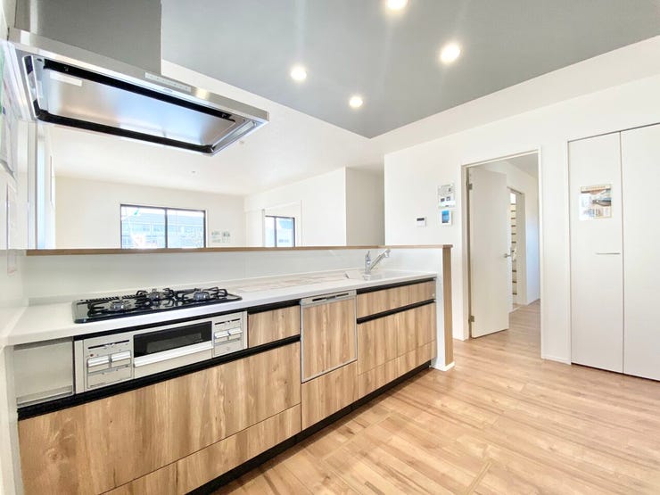 ■家族の「美味しい」が集まる舞台■高い機能性と美しいデザインを両立。料理する人も、待つ人も、笑顔になれる場所です。