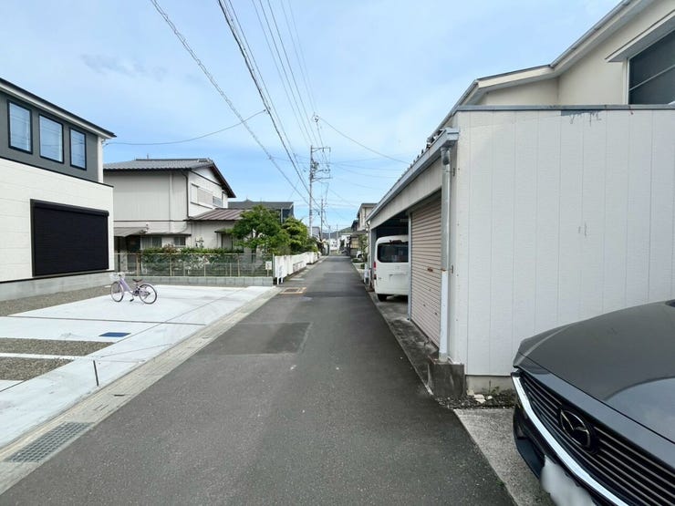 前面道路になります。