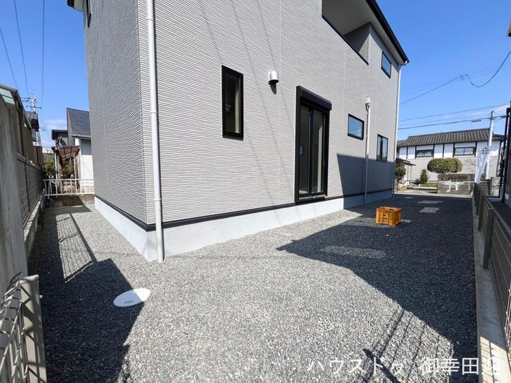 ■遊びと安らぎの多目的空間■子どもが安全に遊べ、ペットと触れ合い、大人も自然に癒やされる、暮らしを彩るスペースです。