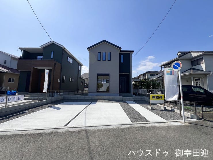 ■車と趣味の幅が広がる場所■単なる駐車スペースではない、洗車やタイヤ交換、DIYにも使える多目的な屋外スペースです。