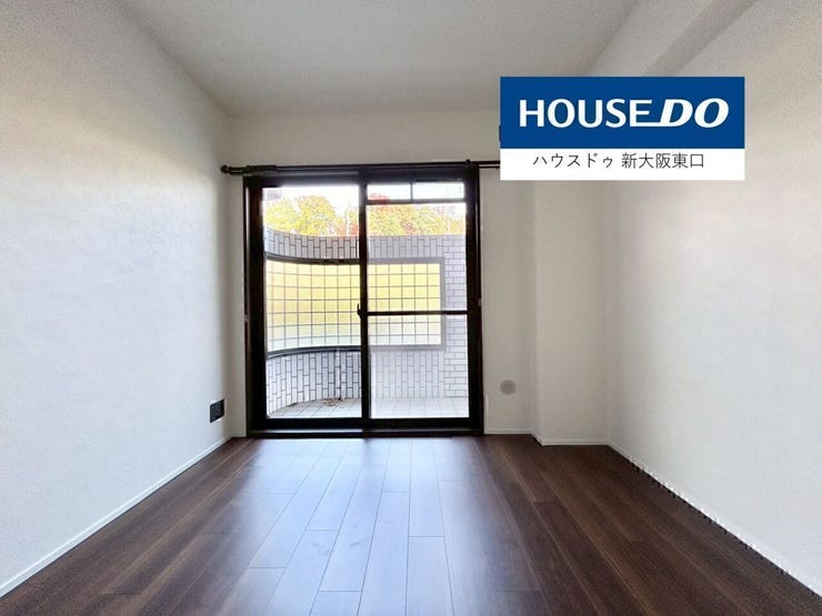 大きなクローゼットがある5.7帖の寝室