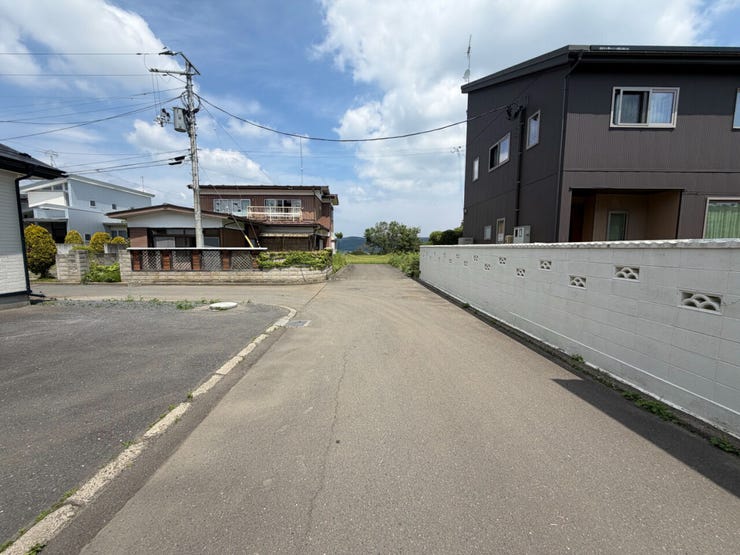 現地(2026年6月)撮影
◎現地案内予約受付中!◎
ご内覧をご希望の際は、ハウスドゥ 八戸市庁前までお気軽にお問い合わせくださいませ♪