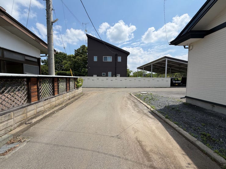 現地(2026年6月)撮影
◎現地案内予約受付中!◎
ご内覧をご希望の際は、ハウスドゥ 八戸市庁前までお気軽にお問い合わせくださいませ♪