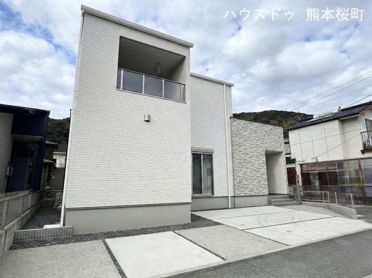 ■車と趣味の幅が広がる場所■単なる駐車スペースではない、洗車やタイヤ交換、DIYにも使える多目的な屋外スペースです。