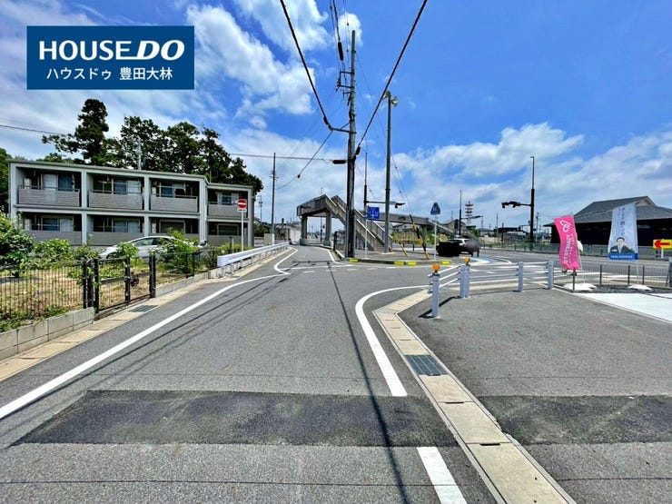 【 見学予約受付中 】
□寺部小学校・高橋中学校□
見るだけ聞くだけOK!
【不動産のことならなんでもお任せください!】