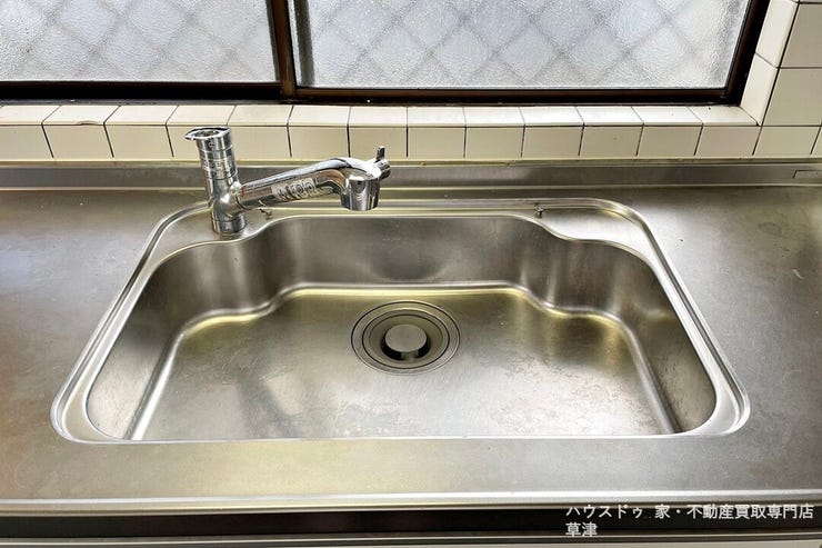 ゆとりのあるシンクで洗い物やお料理がとってもしやすいですね。