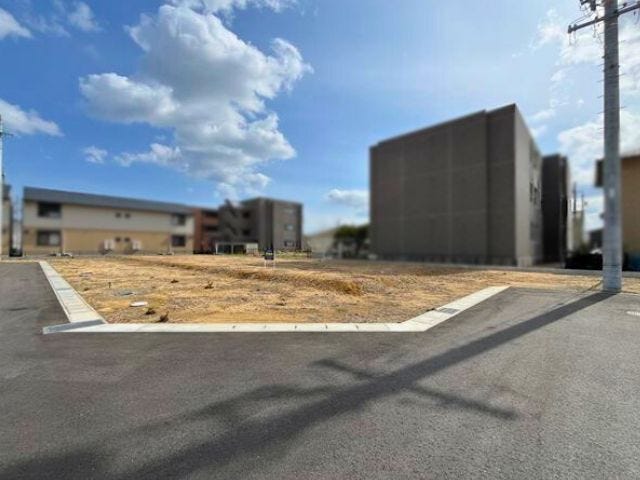 西と北から出入りできる土地なので建築のアイデアが広がりそうですね。お好きなハウスメーカー様で建てられますよ
(2026年3月7日 撮影)