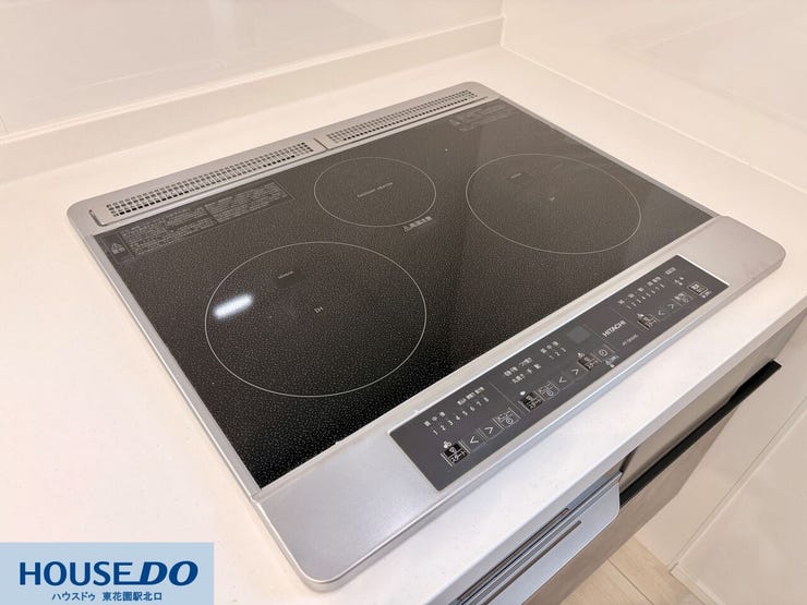 施工事例:大蓮東5丁目モデルハウス
火を使わず安全に調理ができる3口のIHヒーター!フラットなガラストップは、吹きこぼれてもサッと拭くだけで綺麗に保てます♪効率よく複数の料理を並行して作れます!!