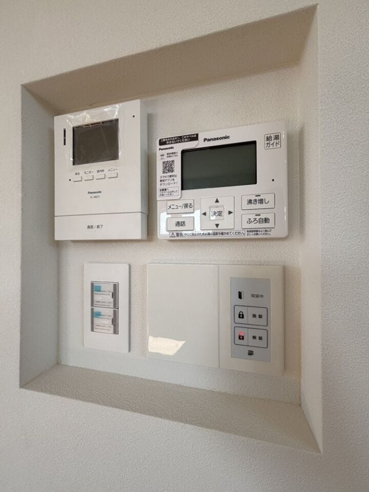 室内スイッチはニッチにまとめました!見た目もスッキリ!