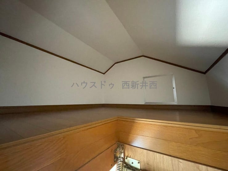 屋根裏スペース