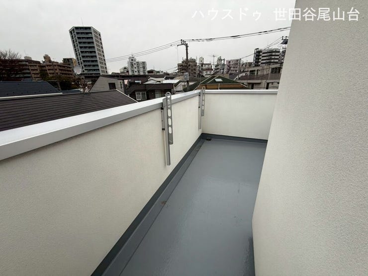 ルーフバルコニー