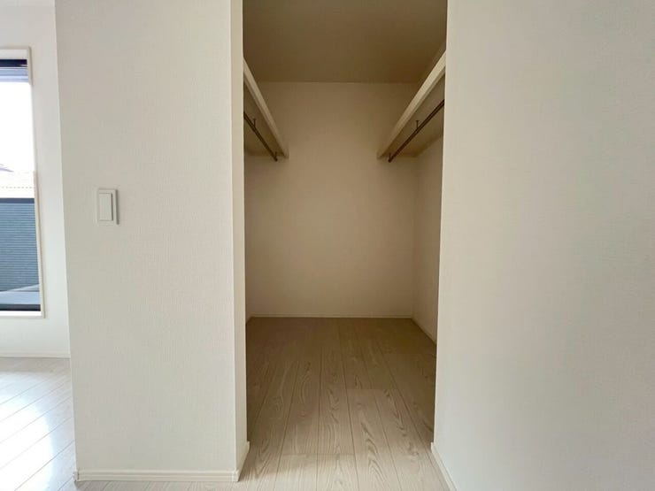 洋室③の収納スペースです