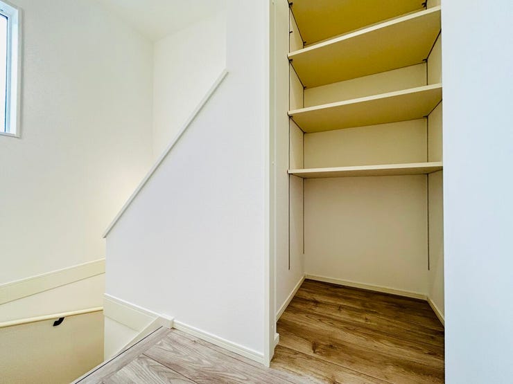 ◇2階ホールの収納スペース☆