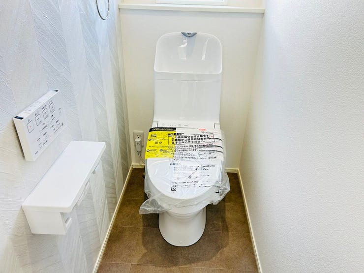 ◇2階の温水洗浄トイレ☆