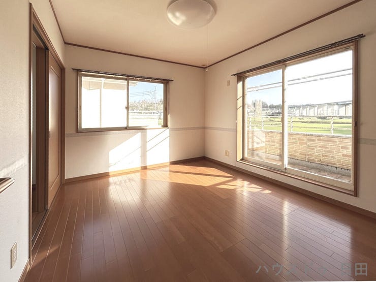 2F洋室C
※リフォーム工事着工前の状況