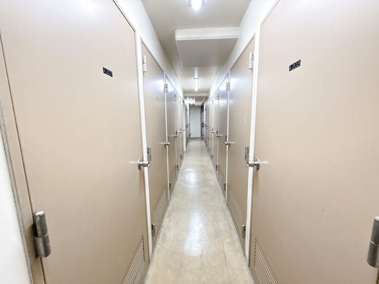 トランクルームがついております。