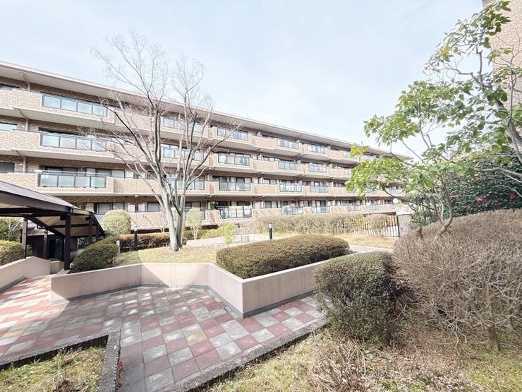 自然とうまく調和した環境の良い地域です。
毎日を快適に気持ちよく過ごしていただけます。