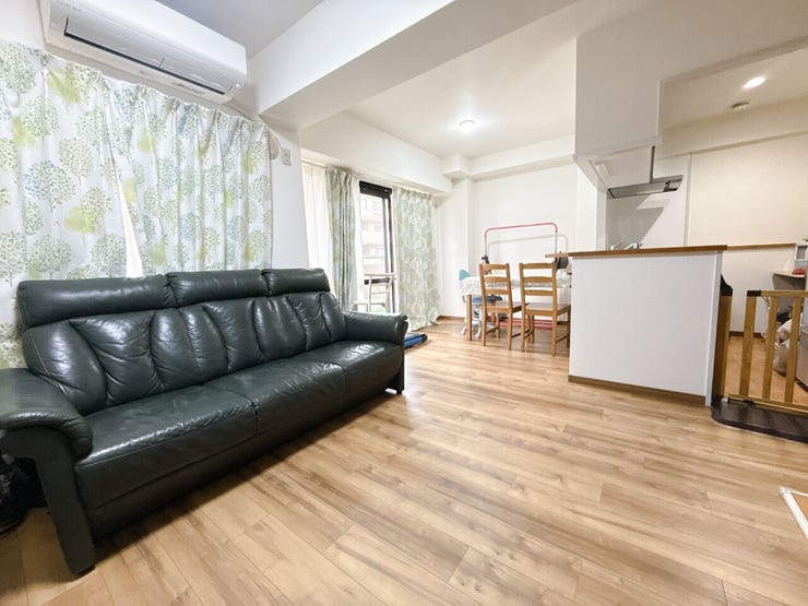 開放感のある広いLDK!
家具やインテリアの配置も楽しめます。