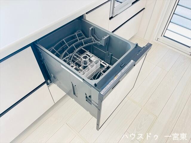 【食器洗浄乾燥機】