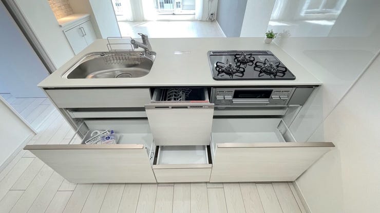 都心へのアクセスが良好で便利な都市生活を堪能できるのはもちろん、穏やかな雰囲気に包まれた住環境が魅力の「松戸市」で、家族の笑顔が溢れる暮らしを実現してみませんか?