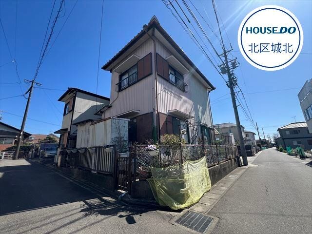 【外観】
名鉄犬山線 徳重・名古屋芸大駅、西春駅 徒歩約17分
角地 約28坪のお土地の登場です◎