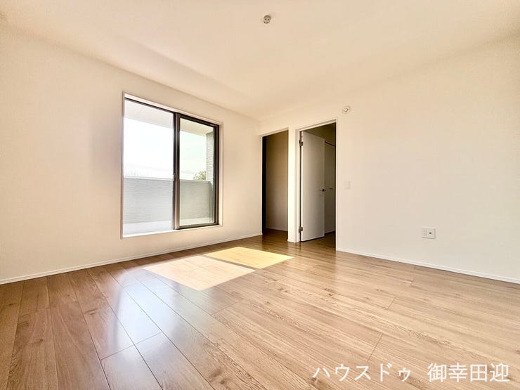 ■2階8.0帖洋室■心からリラックスできる静けさ、上質な眠りで、毎日をリセットします。明日への活力を養う空間です。