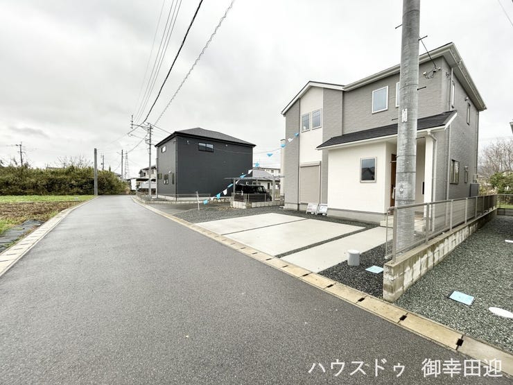 ■理想を叶える新しい暮らしの舞台■高いデザイン性と機能性を兼ね備えた住まい。ここで、家族の新しい物語が始まります。